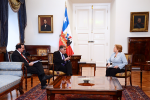 Ministro(s) junto a Director Jurídico, se reúnen con Presidenta Bachelet
